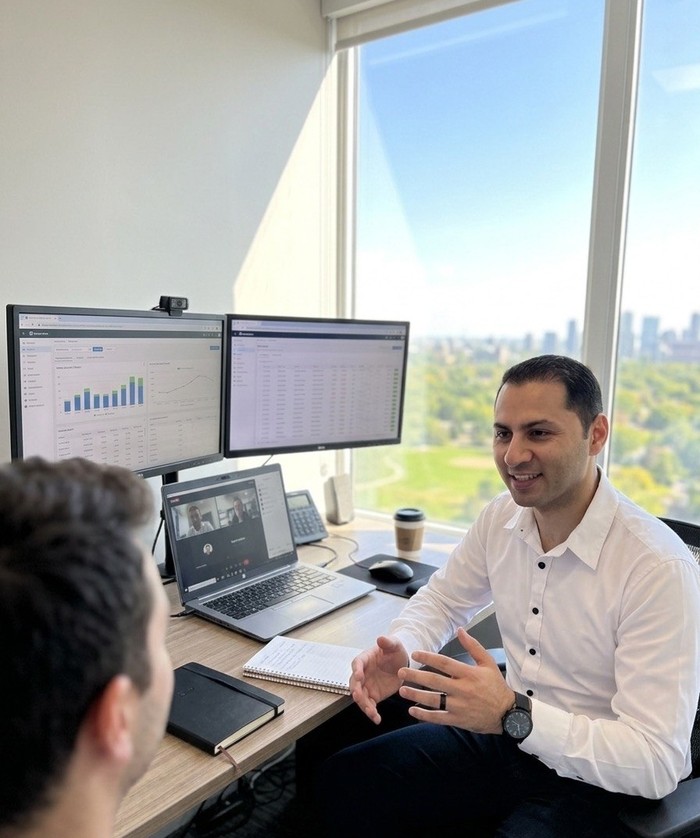 Abdullah Jirjees in an online consulting session